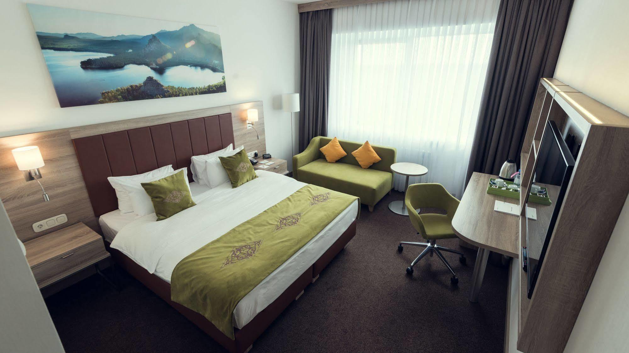 Wyndham Garden 4* Астана